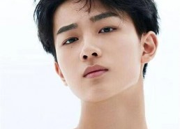 娱乐圈吃瓜李宏毅,娱乐圈吃瓜达人，揭秘明星幕后故事