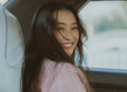 韩国最新娱乐圈吃瓜事件,神秘恋情曝光，明星A与B的甜蜜秘密引热议