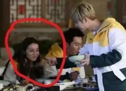 娱乐圈三大吃瓜定律,真相、谣言与反转的迷雾