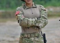 娱乐吃瓜酱火凤凰,娱乐吃瓜酱的传奇崛起之路