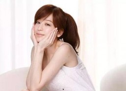 娱乐吃瓜王心凌是谁,她是如何成为娱乐圈焦点人物的？