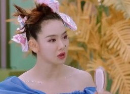 女生化妆娱乐吃瓜酱,女生们的快乐生活解码