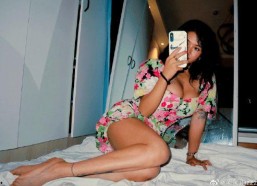 娱乐吃瓜酱92岁超模,娱乐吃瓜酱带你领略时尚传奇